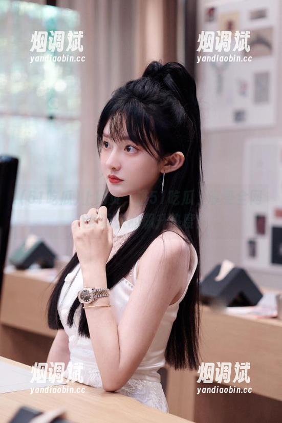 上网页，进51吃瓜，享受全网八卦带来的飙升热度！