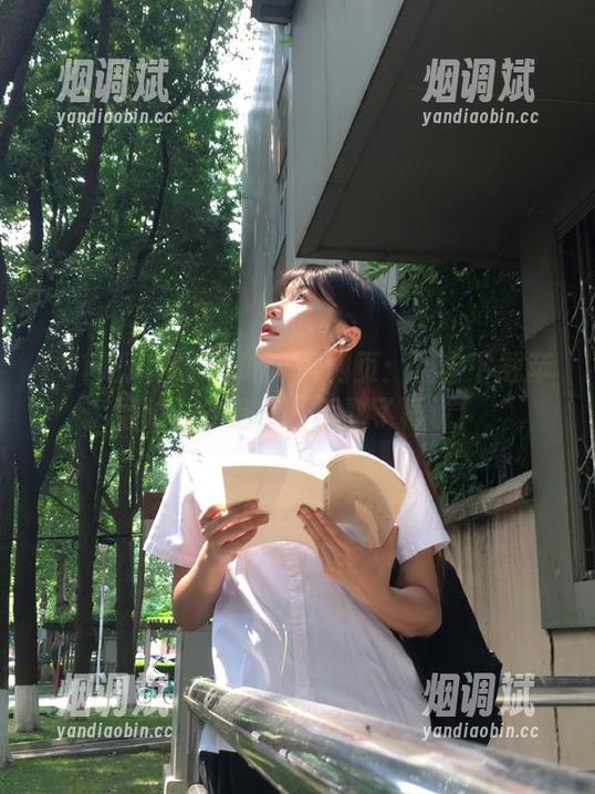 51吃瓜网 51吃瓜网网页:点击下载苹果时,先别急,瓜熟了再说!
