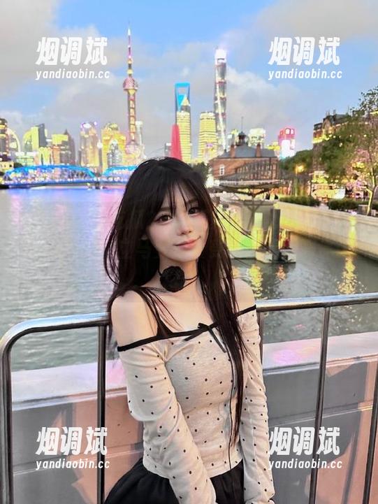 52吃瓜 吃瓜?没问题!只需分享给52吃瓜网址,立马变成最受欢迎的无聊评论员。