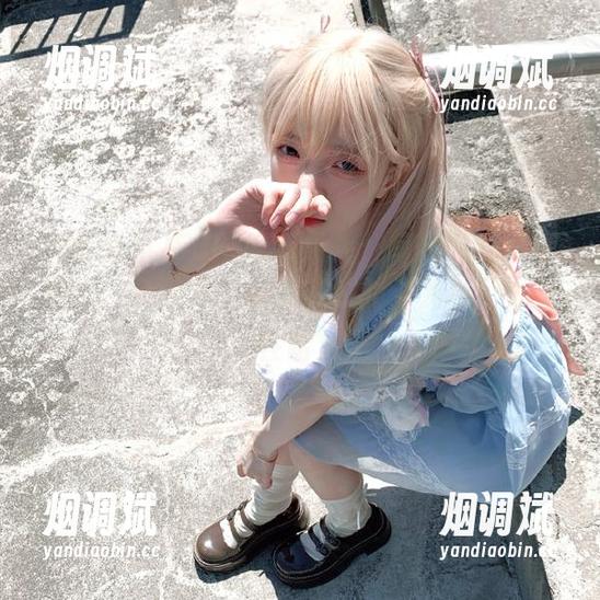 56吃瓜苹果版：每次我点开都担心，今天又要面临炸裂的“八卦”，止不住哈欠～