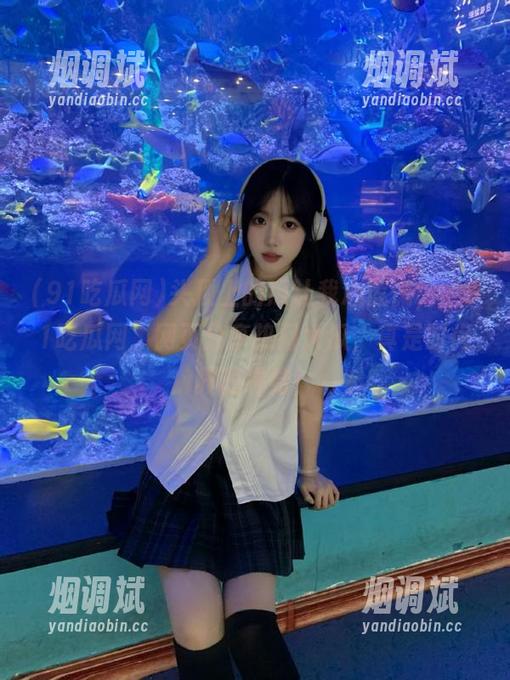 91吃瓜网 头顶上的瓜让我心慌慌,“91吃瓜网”网页分享热门大瓜,真是时尚界的绳结!