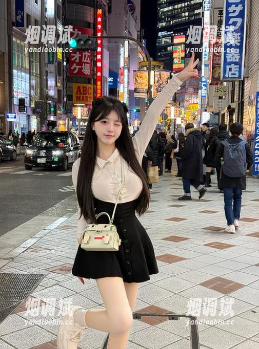 话说，五一吃瓜入口居然推荐我这么多热门大瓜，饭都不想吃了！