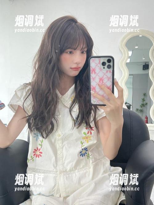 五一吃瓜网 别告诉我你还没看五一吃瓜网页上那块“食神”执掌的热辣瓜新闻!