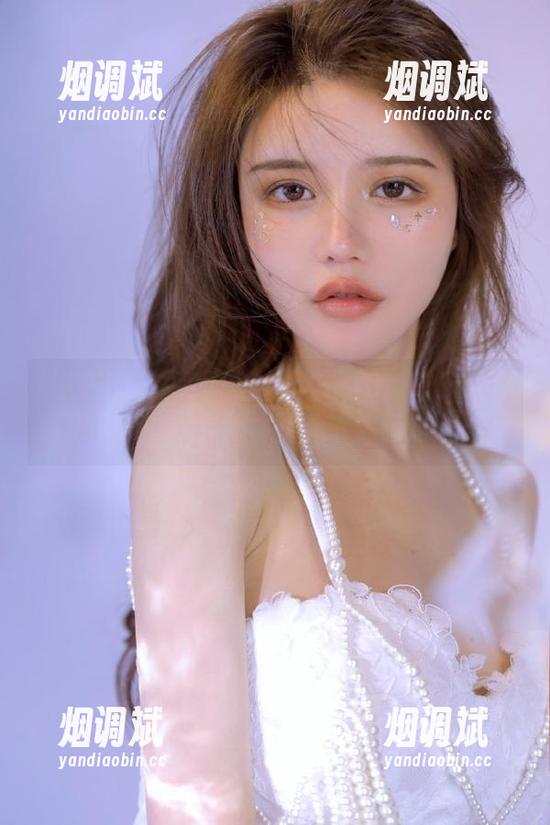 网页里的娱乐718：车友会视频拼的是胆量，技术更是在考验心理素质