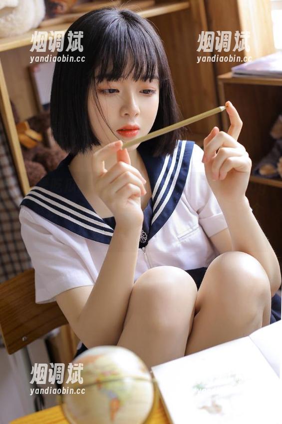 朋友推荐的“我爱吃瓜网cg”链接，自己点开后却发现，这似乎是个无尽的八卦黑洞。