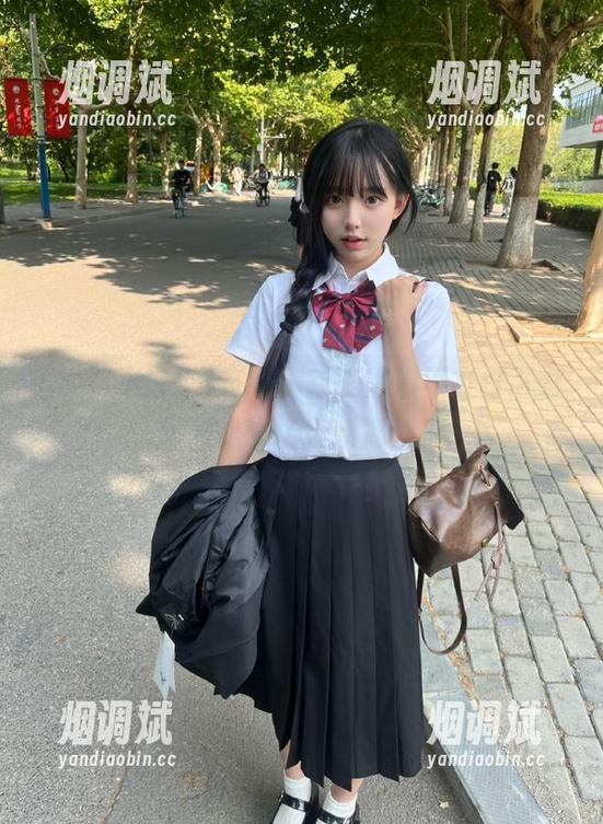 在线刷新，黑料不打烊下载咋像是一场狂欢派对？
