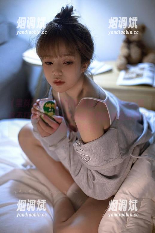 黑料不打烊 怀旧与热辣共存,2025黑料不打烊668.su苹果版是你翻看旧友黑历史的绝佳伴侣!