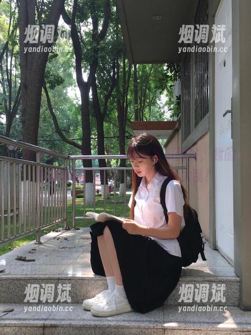 刷了半天黑料吃瓜网站，我的眼睛真得快废了，这网址也太乱！