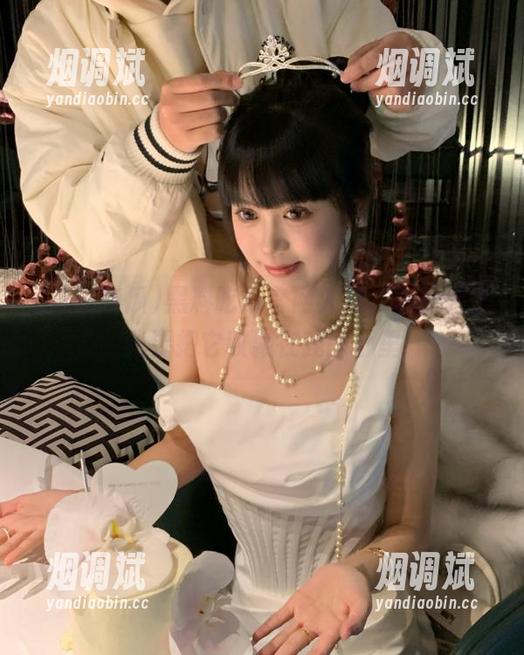 黑料吃瓜官网入口，扶我起来，我要把它收藏在我的心里！