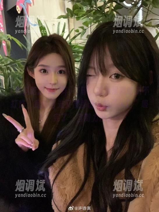 等等，观看黑料吃瓜不打烊，我的目光又被那诱人的“入口”吸引，完了，自制力没了…
