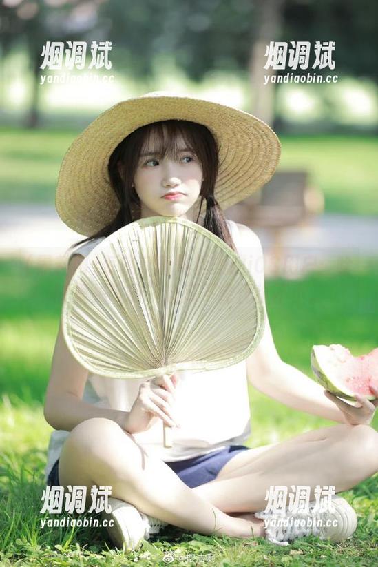 每晚守着黑料网的iOS用户：啥时候关门啊，这瓜不完代价不小。